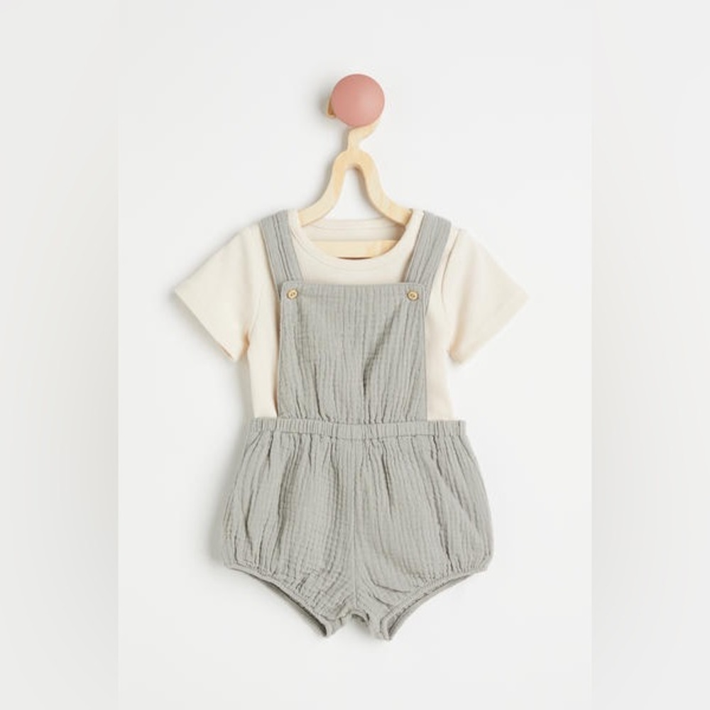 NWT H&M Onesie Overalls Set 4T